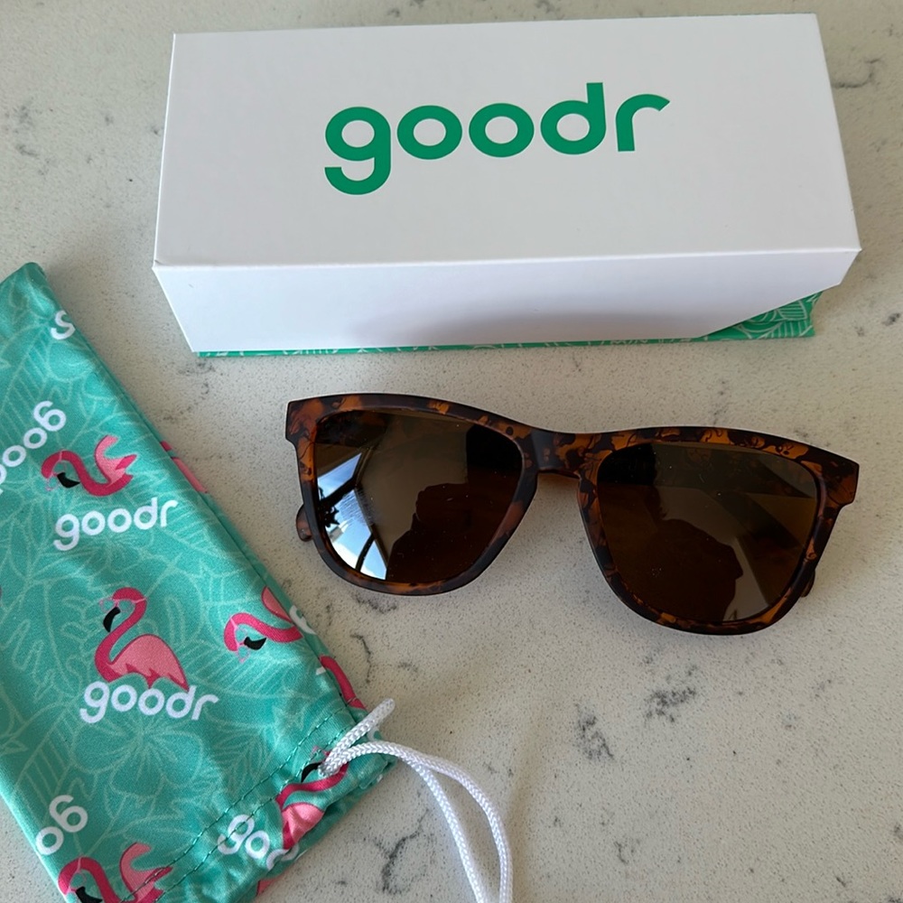 Goodr OG Sunglasses in Bosley’s Basset Hound Dreams